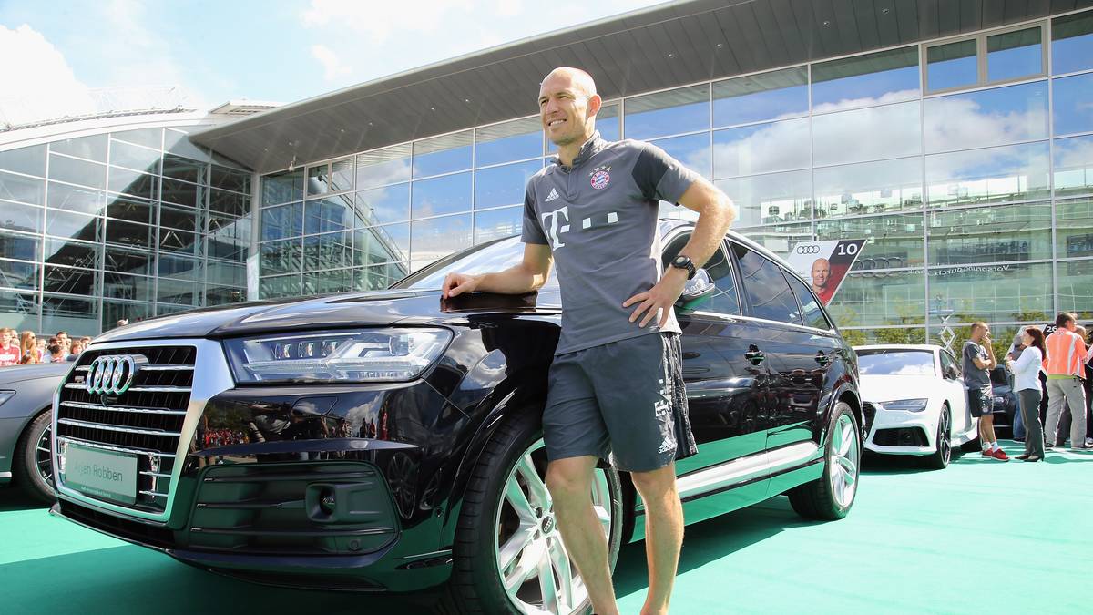 Ribéry mag es schnell, Arjen Robben dagegen groß und schnell. Für ihn geht es demnächst in einem Q7 an die Säbener Straße