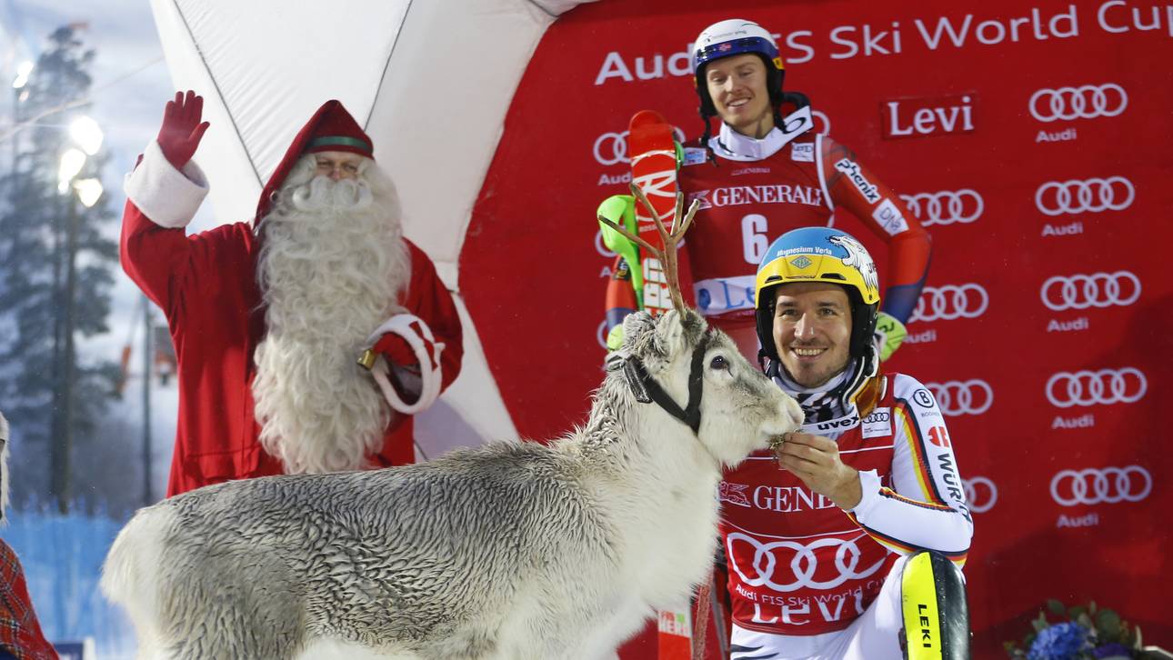 Neureuther gewinnt Slalom-Auftakt