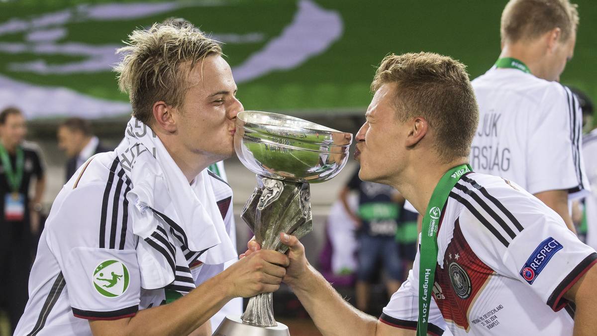 Das nächste Highlight für Kimmich folgt noch vor der neuen Saison: Mit der deutschen U19 gewinnt er den Titel bei der Europameisterschaft in Ungarn