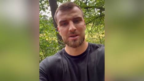 Dresden-Profi Lars Bünning erleidet Ende Mai eine schwere Hirnblutung und muss notoperiert werden. Nun meldet er sich nach den ärztlichen Maßnahmen erstmals per Instagram-Videobotschaft zu Wort. 
