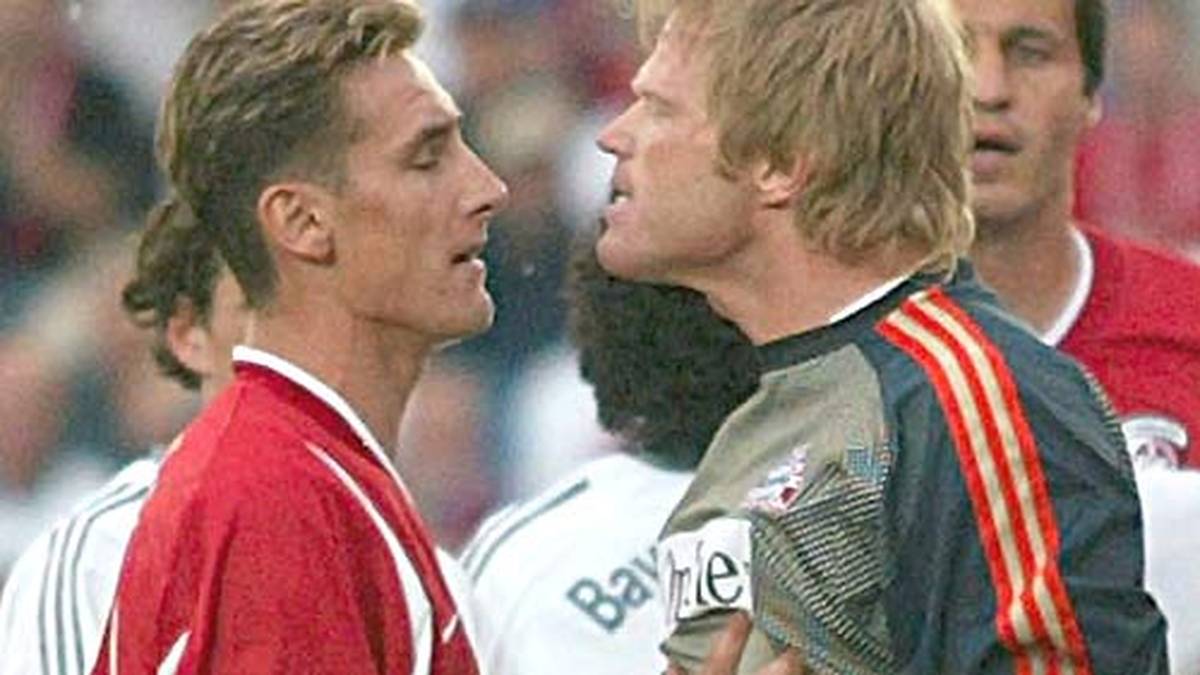 Derweil mausert Klose sich auch im Trikot der Kaiserslauterner zum Fan-Liebling und wird zum Goalgetter. Auch Oliver Kahns Wut kann der ruhige Klose bändigen