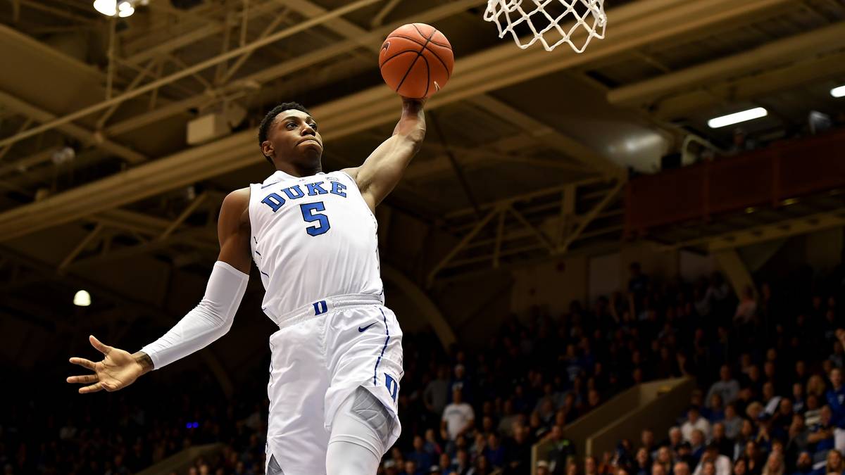 RANG 2 - R.J BARRETT (Shooting Guard, Duke): Der junge Kanadier ist ein über-talentierter Flügel, der für sich und Mitspieler kreieren kann. Er hat ein gutes Gespür für das Spiel und wuchs auch bei Duke zum Anführer. In Kombination mit seiner Größe kann er jedes NBA-Team bereichern