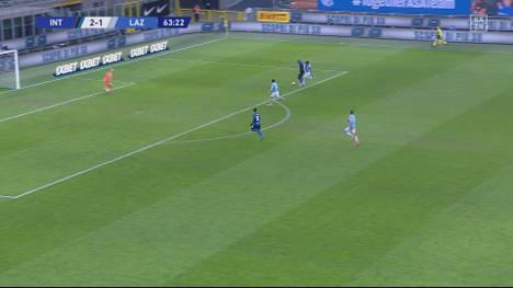 Inter Mailand hat dank Romelu Lukaku die Tabellenführung in der italienischen Serie A übernommen. Der belgische Stürmer schoss am Sonntag im Heimspiel gegen Lazio Rom zwei Tore zum 3:1- Sieg. 