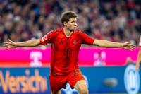 Noch hat Thomas Müller einiges im Tank. Trotzdem gibt es bei den Bayern bereits Überlegungen wie man den Kult-Spieler über seine aktive Karriere hinaus binden kann.