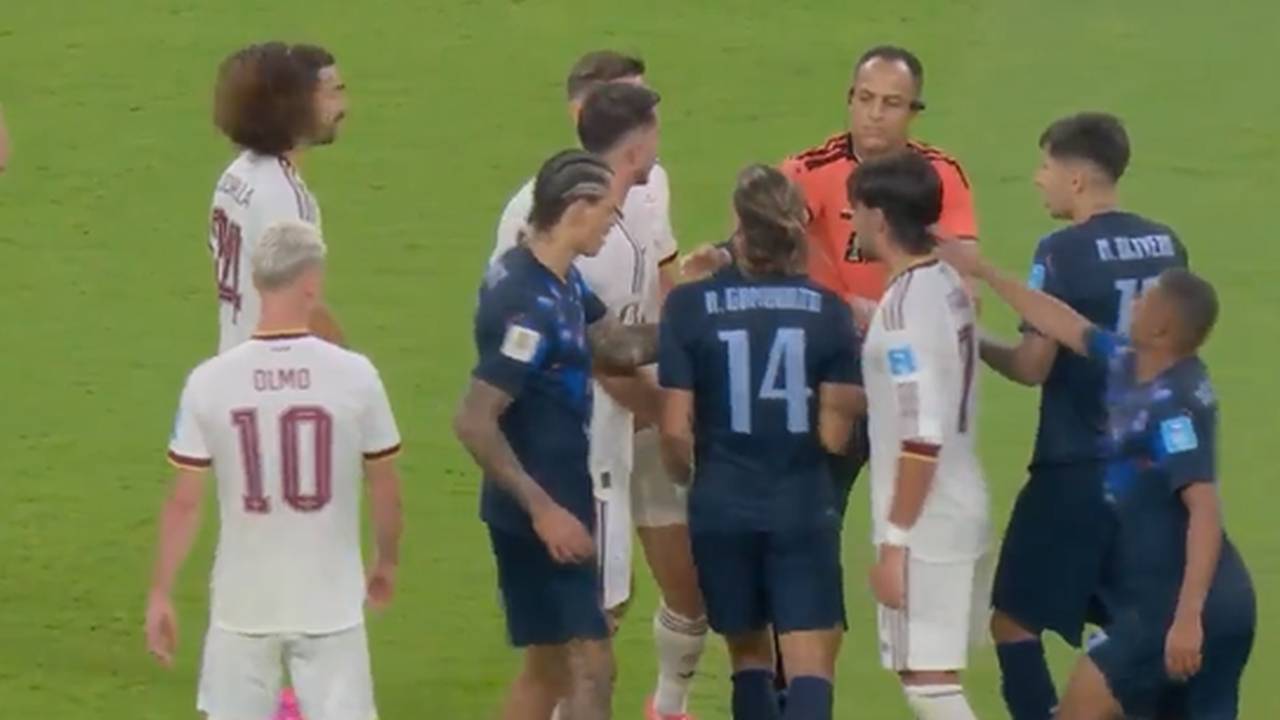 WM 2026: Dieses Frust-Foul von Paraguays Canobbio sorgt für ordentlich Wirbel