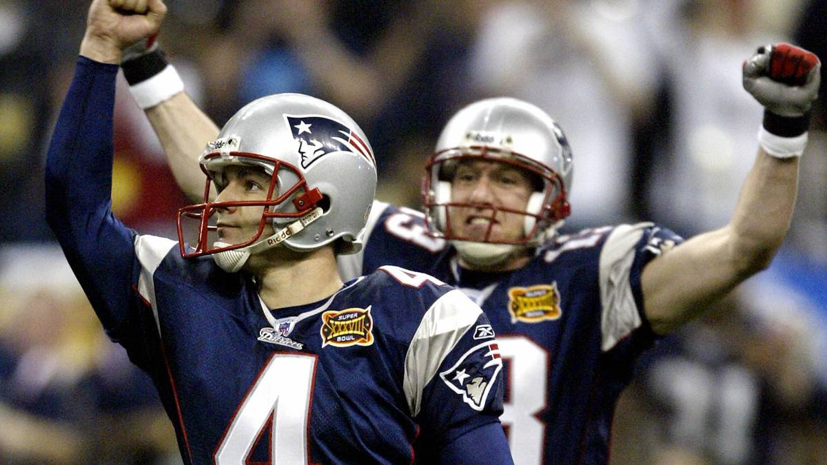 2004, NEW ENGLAND PATRIOTS (32:29 gegen die Carolina Panthers): Vinatieri-Show, die zweite. Nur zwei Jahre nach seinem ersten entscheidenden Kick im Super Bowl 2002 beweist Adam Vinatieri im Februar 2004, dass dieser Schuss keine Eintagsfliege war. Aus 41 Yards Entfernung bleibt der Kicker einmal mehr cool und verwandelt das Field Goal zum Endstand