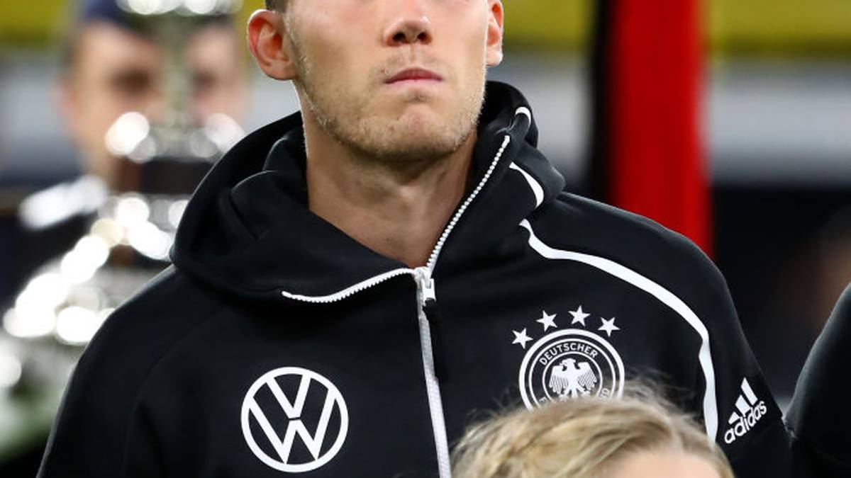 LUCA WALDSCHMIDT (ab 84./bis 90.): Kam in den Schlussminuten für Gnabry und hatte in der 88. Minute einen harten Zusammenprall mit Keeper Gutor. Musste daraufhin verletzt raus