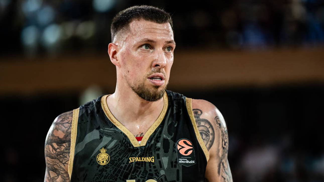 Basketball-Held beendet Hin und Her