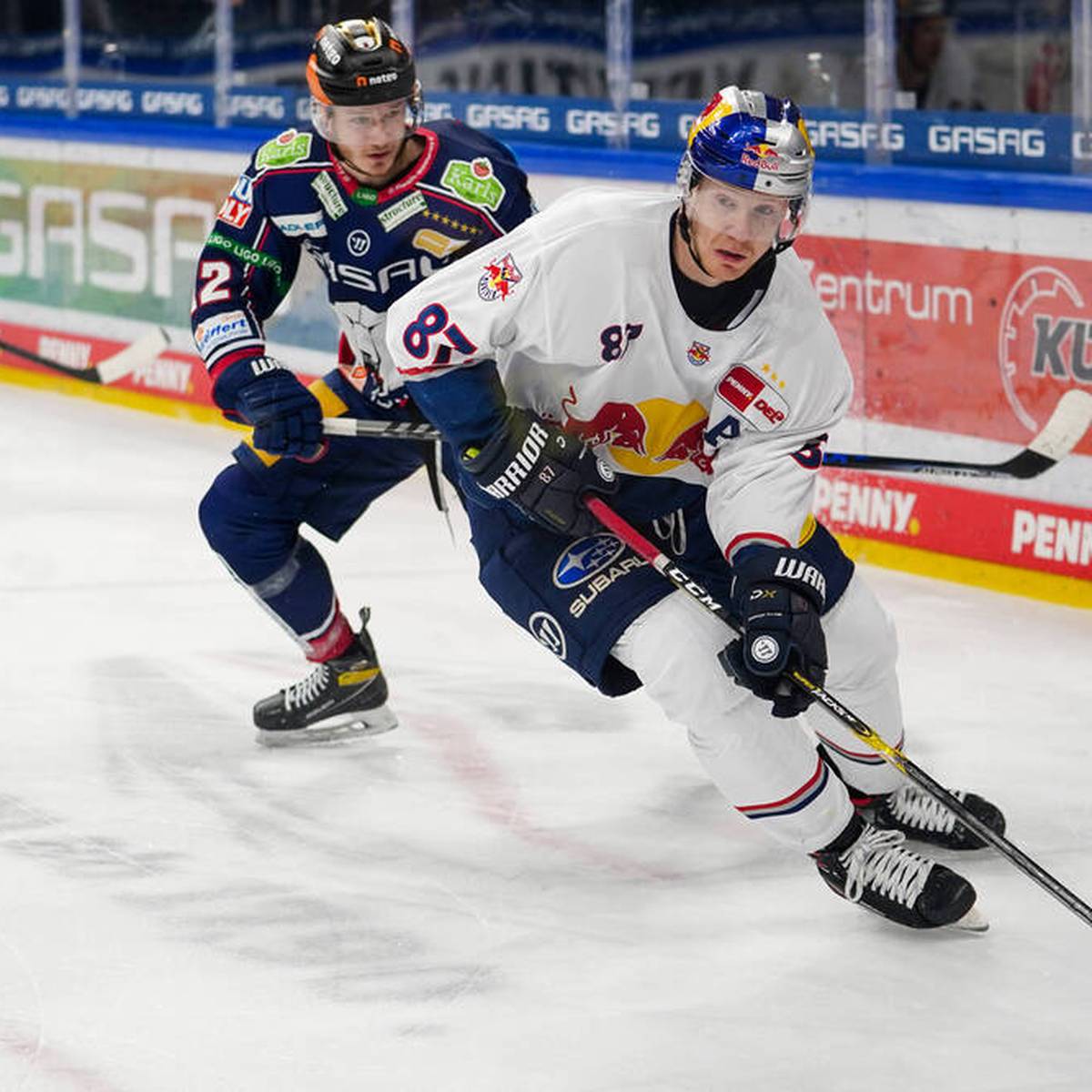 Titelverteidiger Eisbären Berlin hat in der Deutschen Eishockey Liga (DEL) die zweite Niederlage in Folge kassiert.