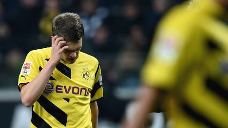 Dortmunds Matthias Ginter und Roman Weidenfeller patzten bei der 0:2-Niederlage in Frankfurt