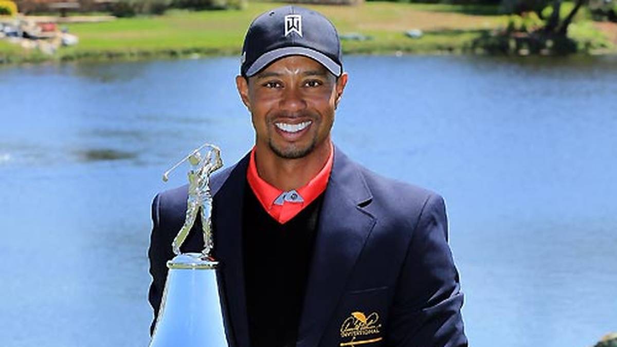 ... und macht seine Rückkehr an die Nummer eins perfekt: Himmelhoch aufgestiegen, tief gefallen - und wieder obenauf: Der Tiger ist offenbar nicht kleinzukriegen