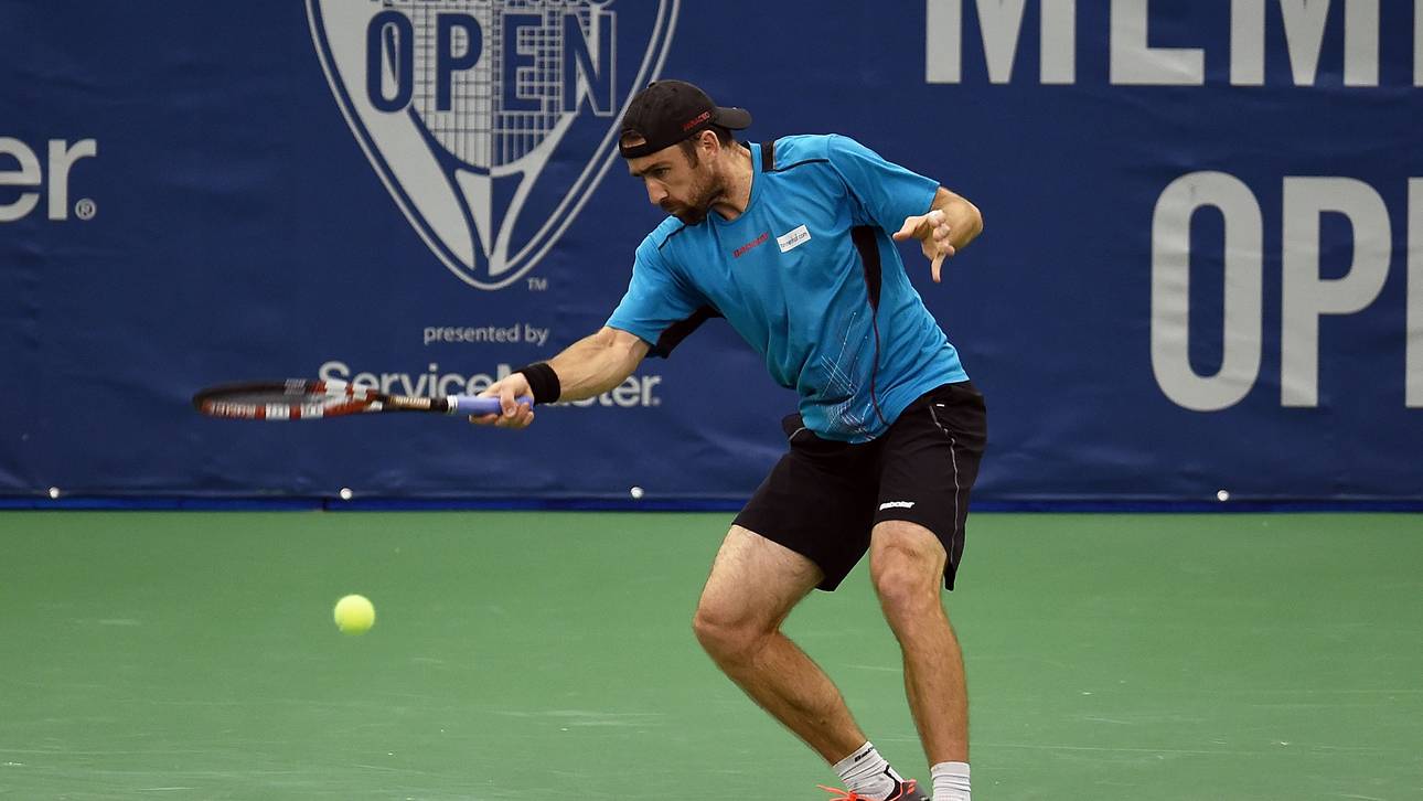 Becker siegt im deutschen Duell