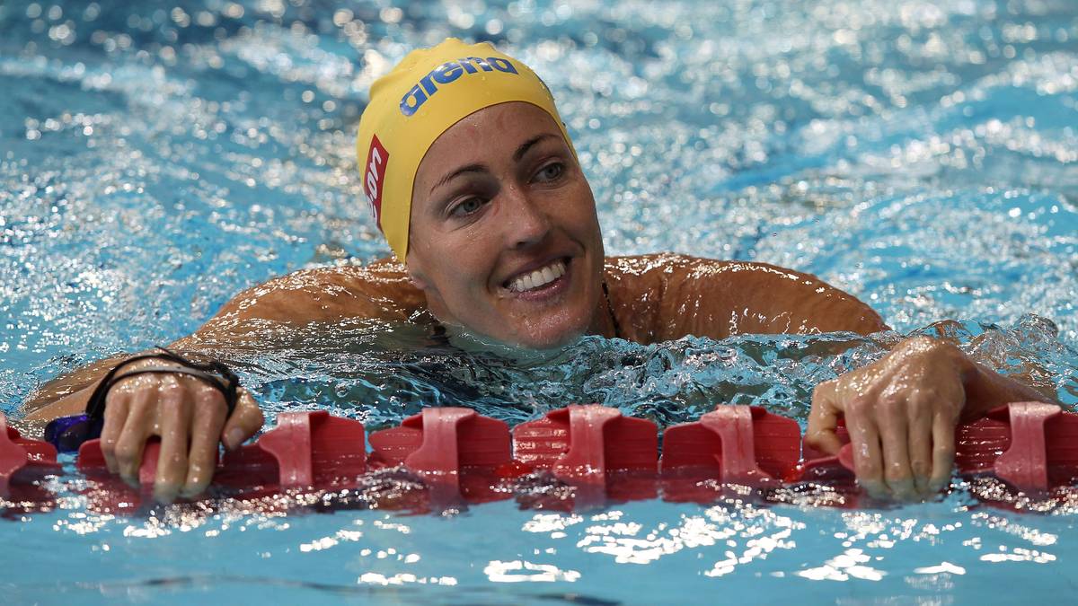 THERESE ALSHAMMAR (42/Schweden) - SCHWIMMEN - Alshammer und ihr Trainer Johan Wallberg wurden im Juni 2013 Eltern eines Sohnes. Die Schwedin kehrte dennoch ins Becken zurück und nahm 2016 als erste Schwimmerin zum sechsten Mal an Olympischen Spielen teil. Bei der Eröffnungsfeier trug sie die Fahne ihres Landes