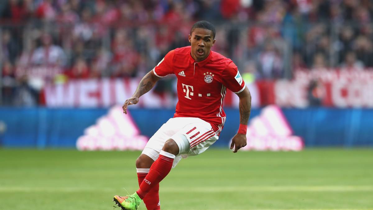 DOUGLAS COSTA (29 Jahre/Juventus Turin): Der Brasilianer begann seine europäische Karriere in Donezk. 2015 holten ihn die Bayern in die Bundesliga. Nach einer starken Premierensaison folgte der Leistungsabfall im zweiten Jahr. Seit Sommer 2017 spielt er bei Juventus Turin
