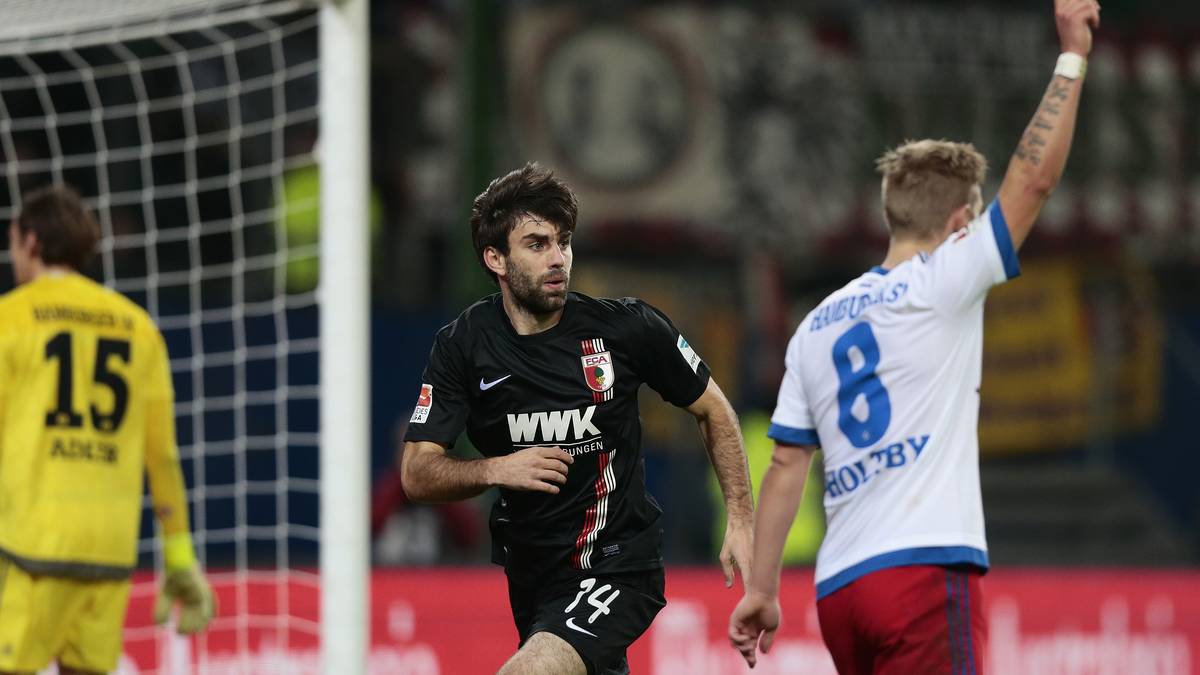 Und - wer hätte es gedacht - auf einmal geht auch in Hamburg was: Joker Jan Moravek sticht für Augsburg nur sechs Minuten nach seiner Einwechslung...