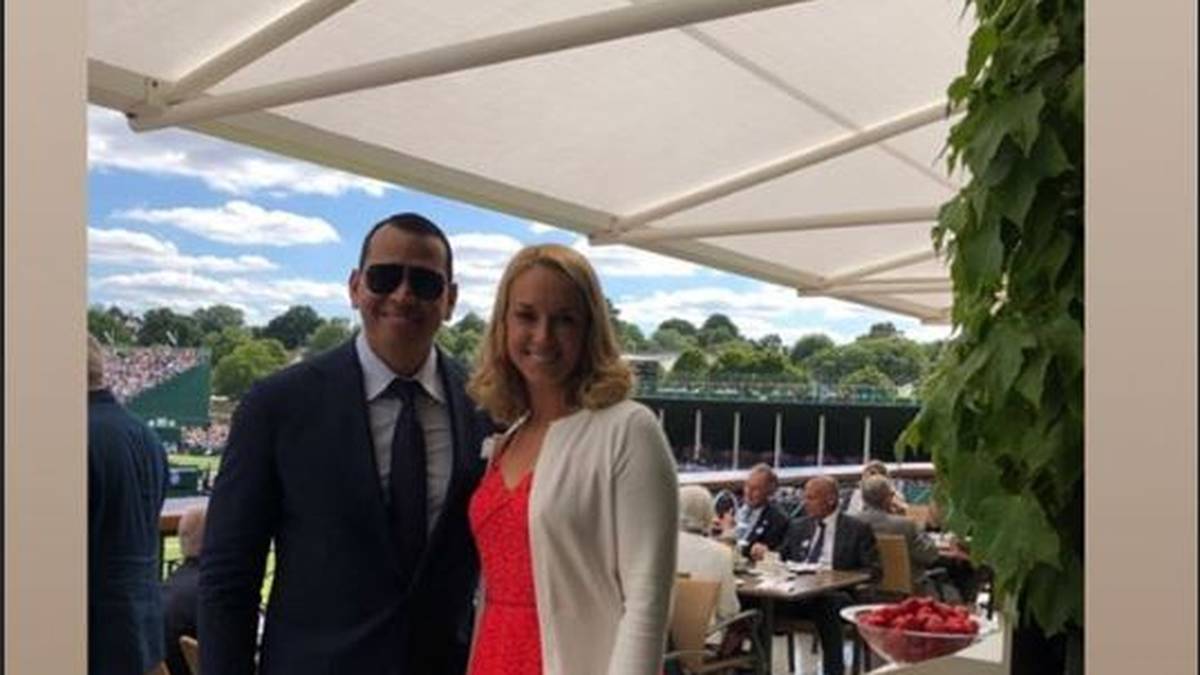 Sabine Lisicki verfolgt den ersten Tag von der Royal Box aus und trifft dort auf Baseball-Star Alex Rodriguez