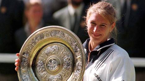 TENNIS: WIMBLEDON DAMEN FINALE 6.7.96 Sieben ihrer 22 Grand Slam-Titel feierte Steffi Graf in Wimbledon