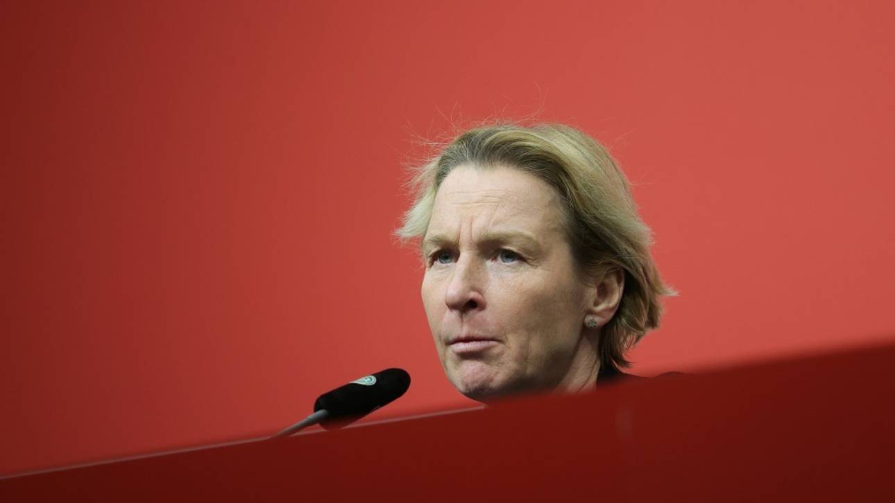 Voss-Tecklenburg wünscht sich BVB in BL