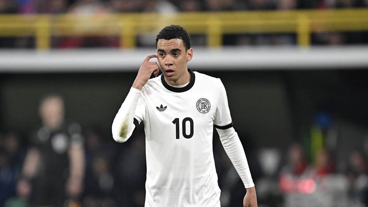 JAMAL MUSIALA:
Alter: 23, Verein: FC Bayern München, Länderspiele: 40, Tore: 8
