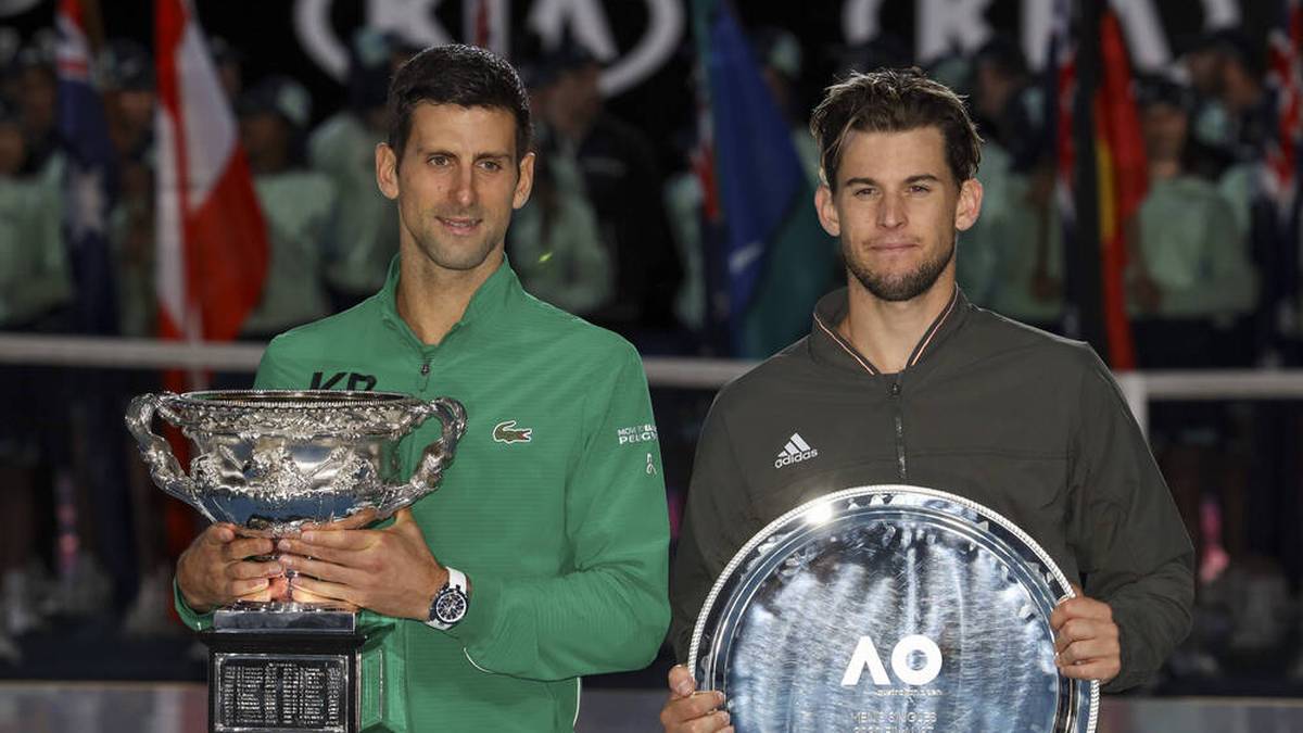 Djokovic setzt sich im Finale der Australien Open gegen einen aufopferungsvoll kämpfenden Dominic Thiem durch. Der Serbe steht damit bei 17 Grand-Slam-Titeln