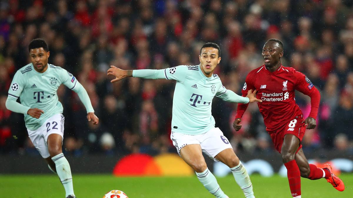Der FC Bayern hat sich im Achtelfinal-Hinspiel der Champions League eine gute Ausgangsposition erzielt. Beim FC Liverpool erzielten die Münchner ein 0:0