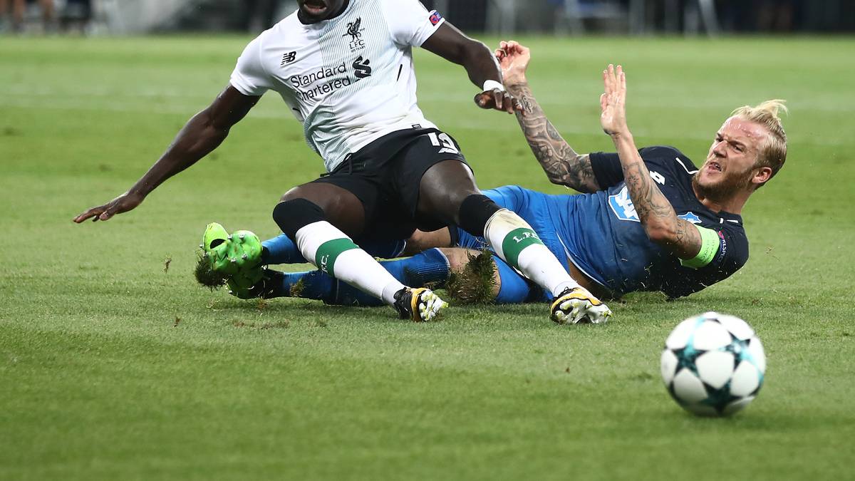 Die TSG Hoffenheim hat ihre Premiere in der Königsklasse in den Sand gesetzt. Bei der 1:2-Heimniederlage gegen den FC Liverpool trumpfte der 18 Jahre alte Trent Alexander-Arnold auf. Die Noten der Akteure...