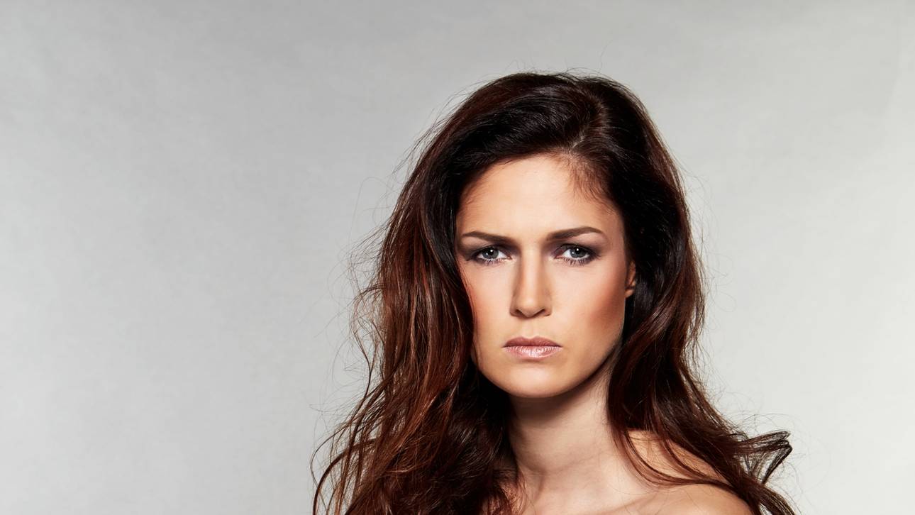 Lang: Erst Busen-OP, nun WM-Titel