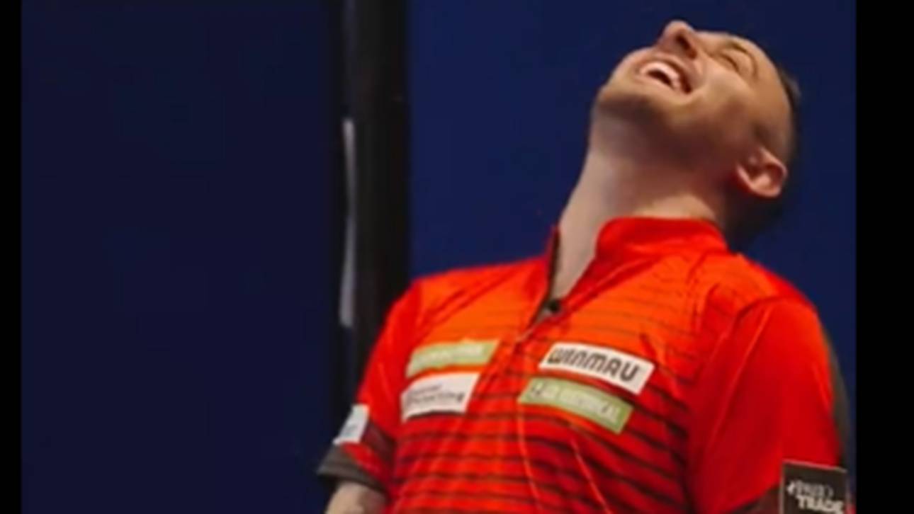 Darts-Star veralbert Fußball-Legende