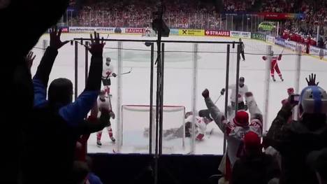 Kurz vor dem Ende des WM-Viertelfinals zwischen Dänemark und Rekordweltmeister Kanada geschieht das nahezu Unvorstellbare. Der Gastgeber schockt den großen Favoriten und sorgt für Ekstase.