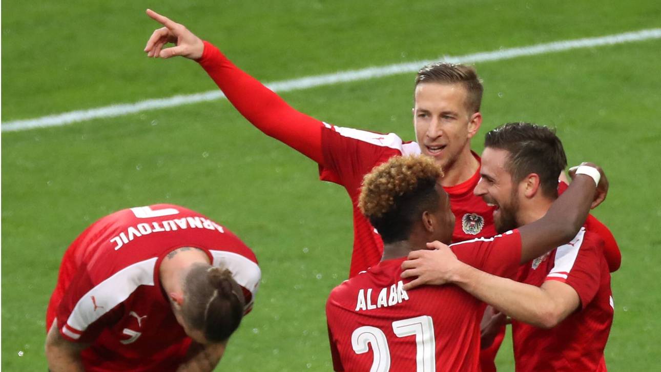 Austria stürmisch, Polen im Rausch