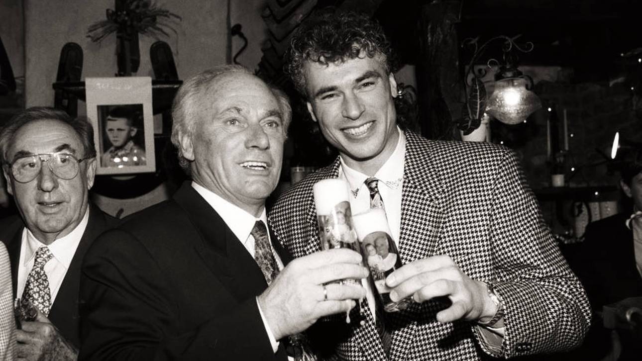 Udo Lattek (l) mit Toni Polster
