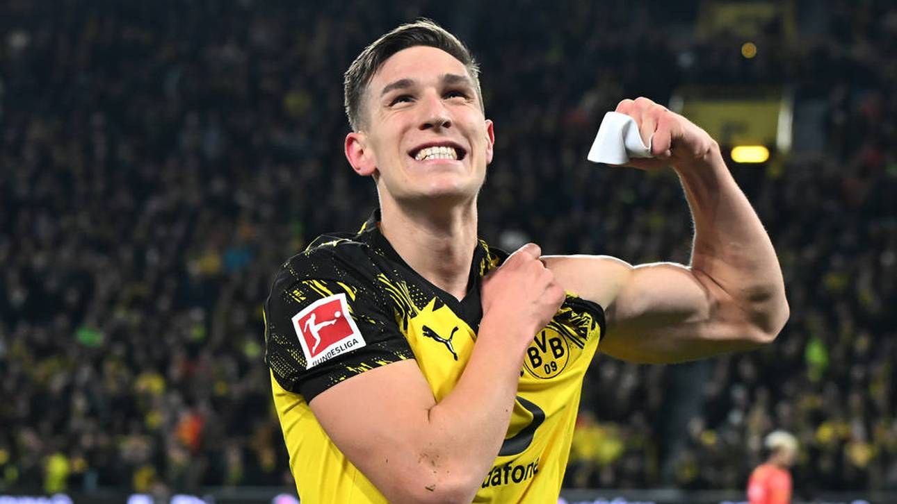 Nico Schlotterbeck jubelt für Borussia Dortmund 