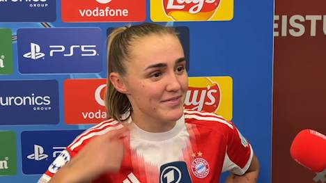 Die Frauen des FC Bayern München liegen schon früh mit 0:2 gegen den FC Arsenal zurück, dürfen sich aber doch noch über ein Happy End freuen. Zwischenzeitlich werden jedoch Erinnerungen an das 1:7-Debakel gegen den FC Barcelona wach. 
