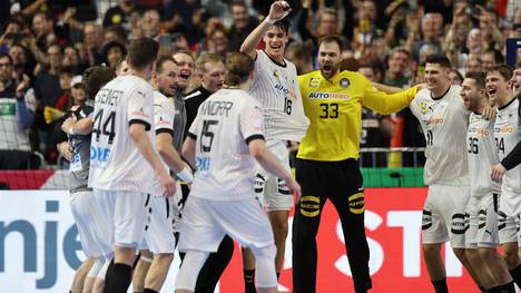 Die deutsche Handball-Nationalmannschaft möchte sich das Olympia-Ticket sichern.