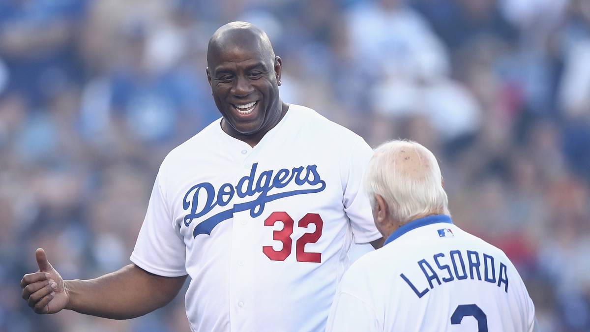Ab 2012 engagierte er sich wieder verstärkt im Sportbereich. Er kaufte zusammen mit dem Investmentunternehmen "Guggenheim Partners" und Stan Kasten das MLB-Team L.A. Dodgers. Insgesamt zahlte die Gruppe zwei Milliarden Dollar - die höchste Summe, die je für ein Sportteam bezahlt wurde