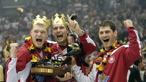 Henning Fritz (r.) jubelt über den WM-Titel 2007