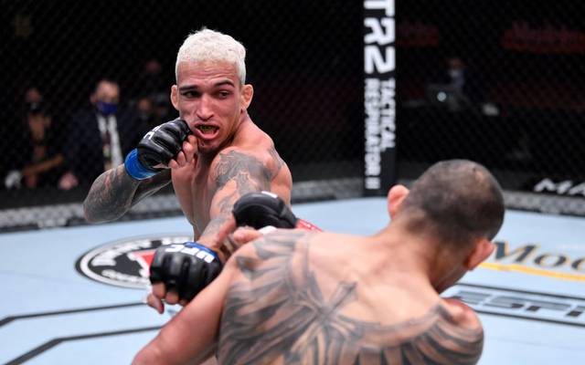 Ufc 256 Charles Oliveira Dominiert Ferguson Und Will Mcgregor