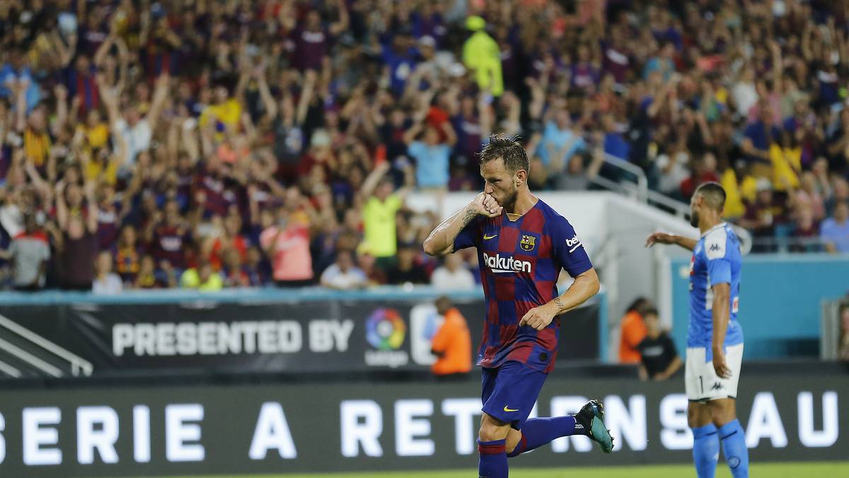 IVAN RAKITIC: Ein Spieler, den der FC Barcelona zwangsversteigern könnte, um den Neymar-Deal zu stemmen. Nach erfolgreichen Jahren im Mittelfeld des amtierenden spanischen Meisters scheint der Kroate ausgedient zu haben