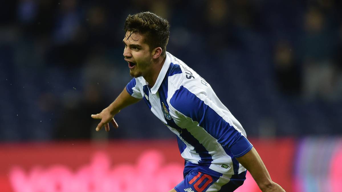 PLATZ 1: ANDRE SILVA für 38 Millionen Euro vom FC Porto zum AC Milan