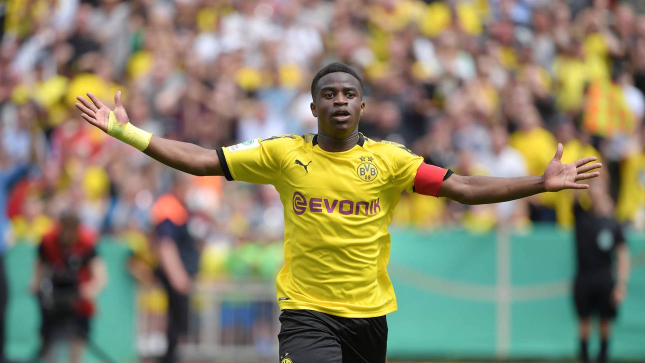 U19-Debüt: Moukoko mit Sechserpack