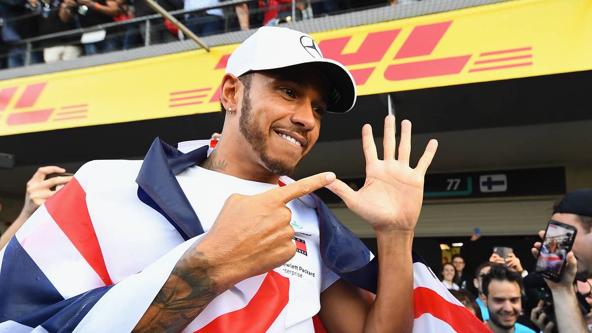 WM-TITEL: Hamilton machte in Mexiko den Gewinn seines fünften WM-Titels perfekt. Damit liegt er zwar noch zwei Titel hinter Schumacher (7), doch beide waren bei ihrem fünften Titel 33 Jahre alt. Hamilton ist weiter in Topform und sitzt bis Ende 2020 im starken Mercedes. Zuvor krönte sich Hamilton 2008, 2014, 2015 und 2017 zum F1-Weltmeister