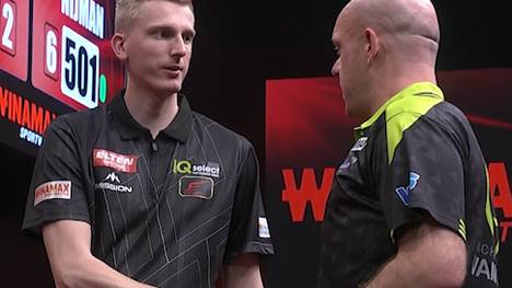 Michael van Gerwen scheitert im Viertelfinale des European Darts Grand Prix im Viertelfinale an seinem Landsmann Wessel Nijman. Für Nijman ist es der erste Sieg seiner Karriere gegen MvG.
