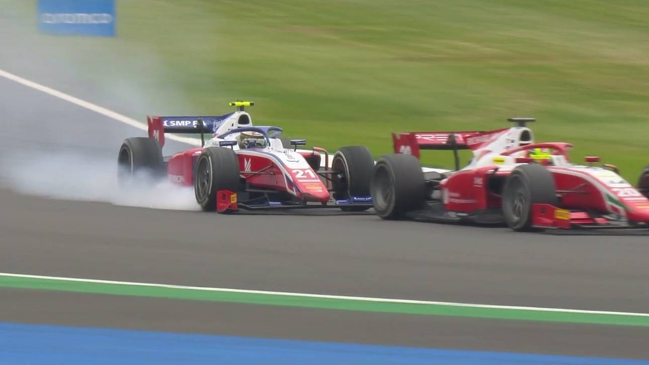 Schumacher: Crash mit Teamkollege