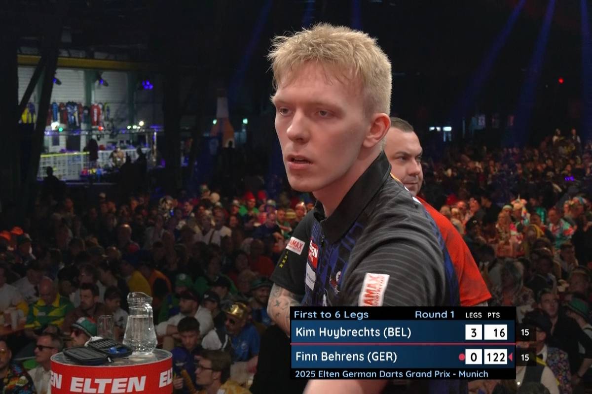 Finn Behrens steht bei dem German Darts Grand Prix erstmals auf der großen Darts-Bühne. In seinem ersten Match trifft er auf den Belgier Kim Huybrechts. 
