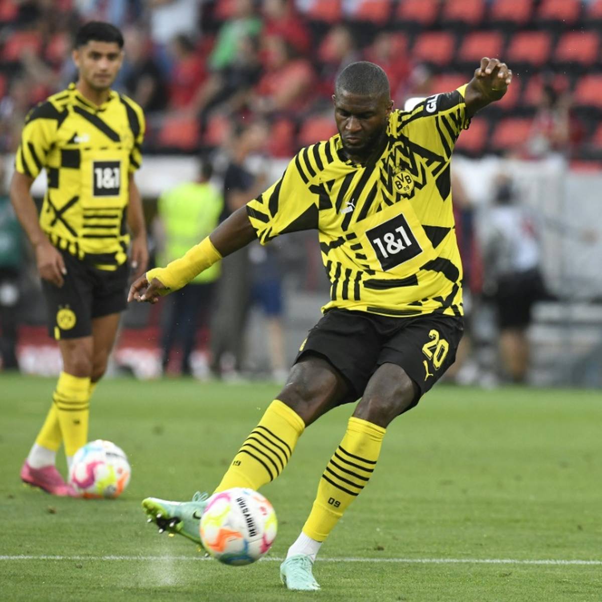 Angreifer Anthony Modeste ist nach seinem erfolgreichen Debüt für Borussia Dortmund beim Sieg beim SC Freiburg glücklich, sieht aber noch Steigerungspotenzial.