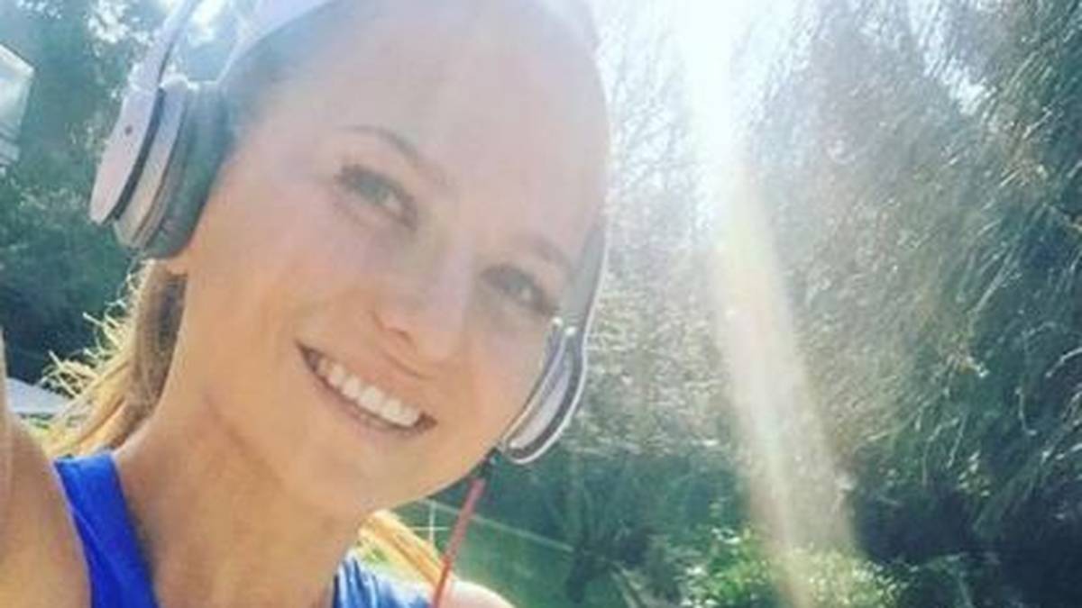 Wenn das Wetter draußen zu schön ist, um in geschlossenen Räumen Sport zu treiben, dann verlagert Lewandowska ihre Trainingseinheit einfach unter freien Himmel