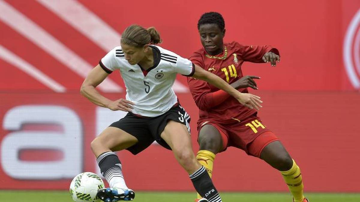 Soll den Frauenfußball beim BVB Schwung verleihen: die frühere Weltmeisterin und Olympiasiegerin Annike Krahn