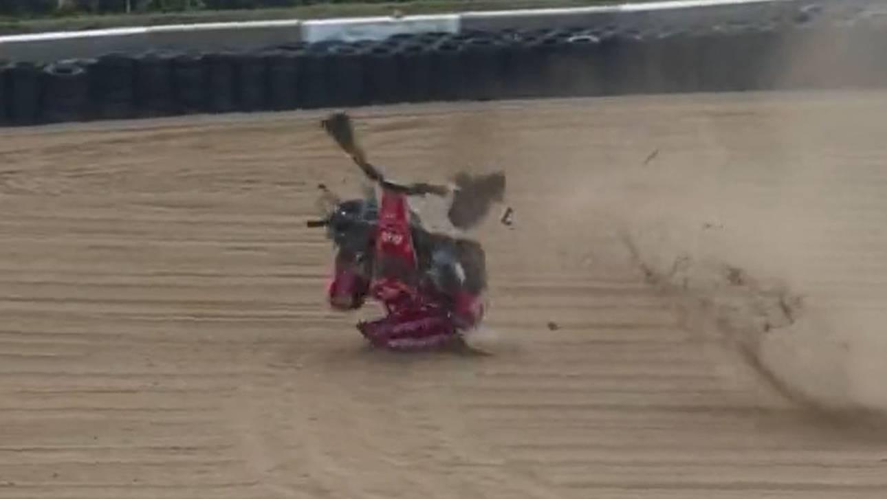 Siebenfacher Überschlag bei Crash