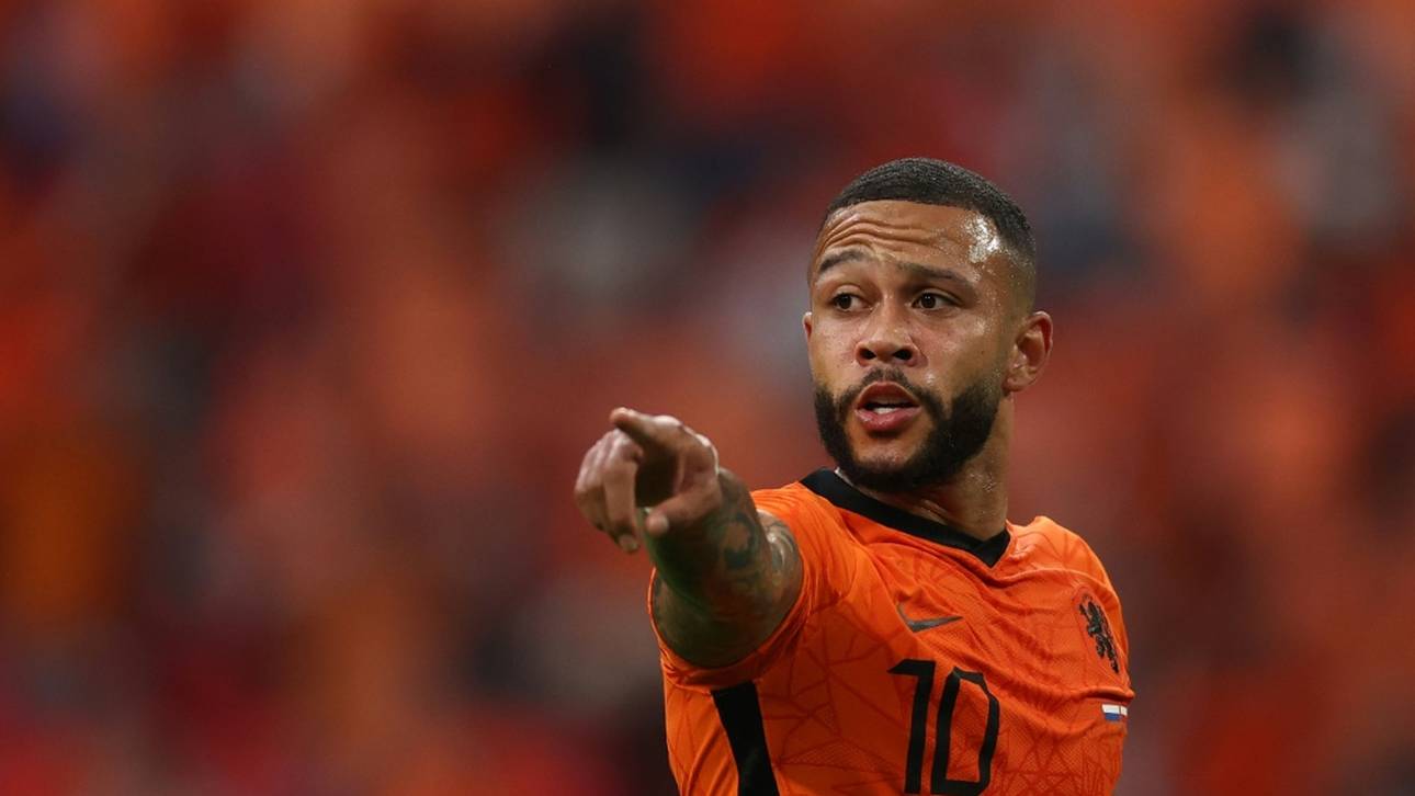 Barcelona verpflichtet Stürmerstar Depay aus Lyon