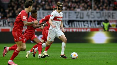 Anthony Rouault (r.) bleibt länger beim VfB